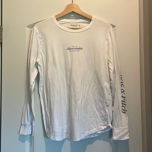 Soft A&F Collection Black n’ White Long Sleeve